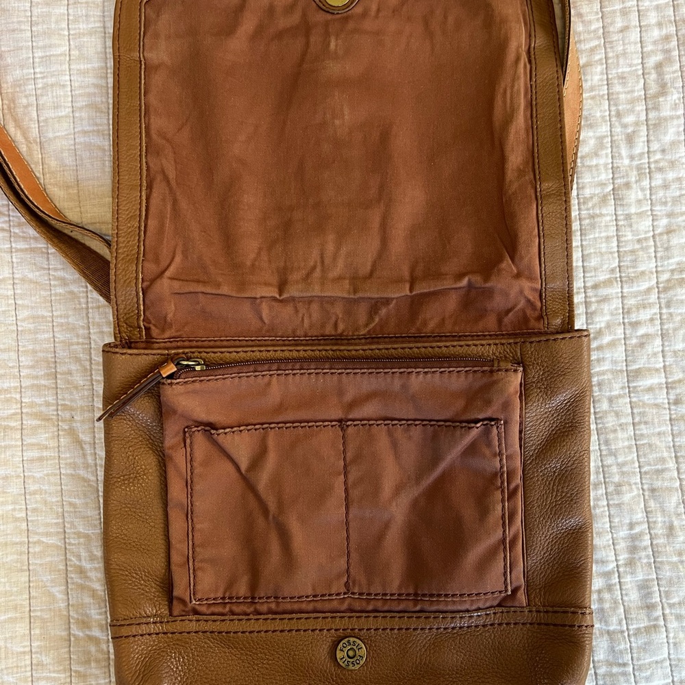 Women’s Fossil Leather Crossbody Bag - Brown - Picture 3 of 8